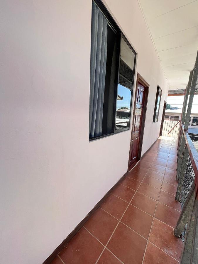Mochis Apartamento Quepos Quarto foto