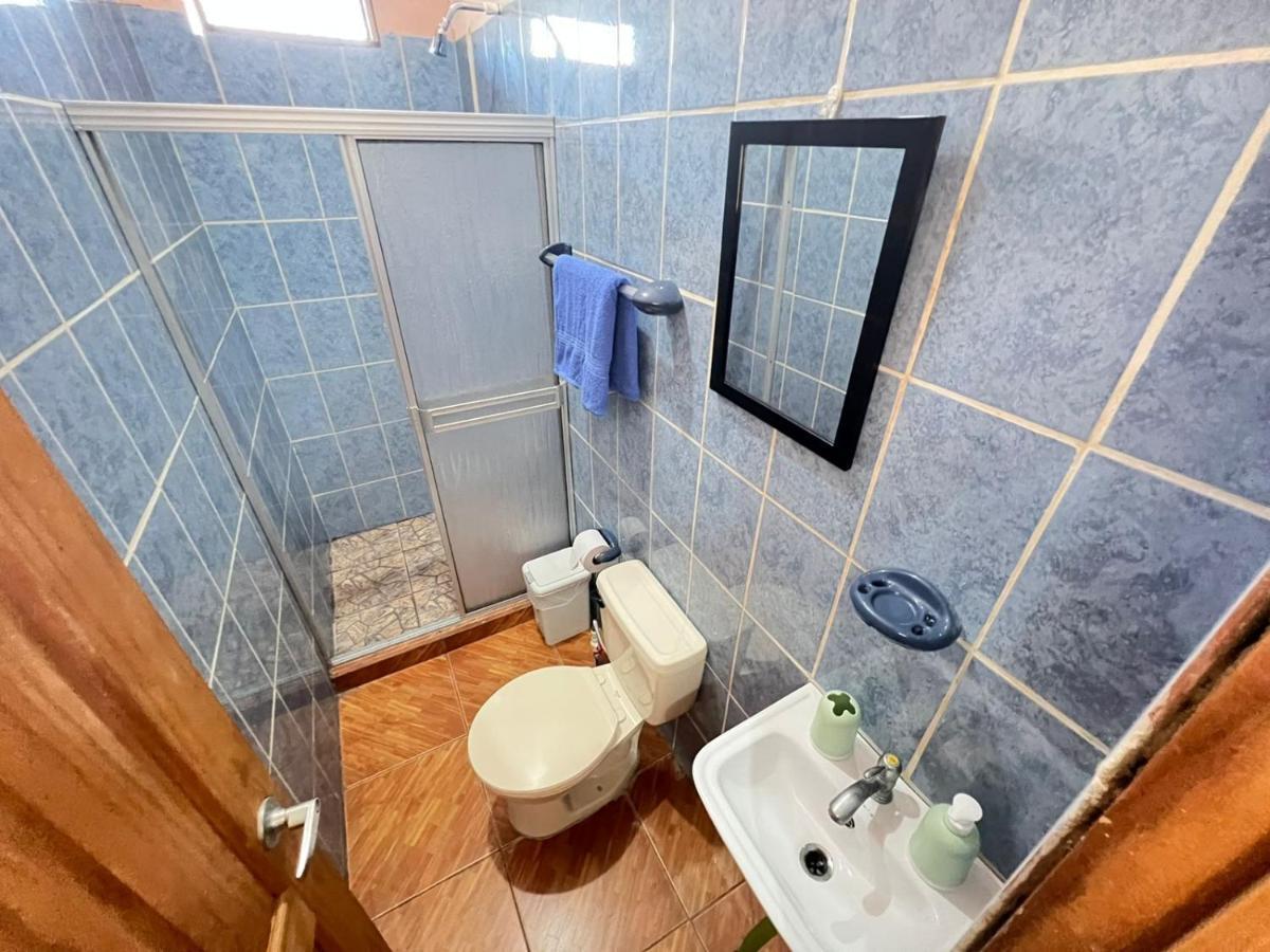 Mochis Apartamento Quepos Quarto foto