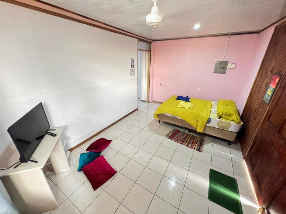Mochis Apartamento Quepos Exterior foto
